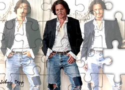 Johnny Depp,pasek, jeansy