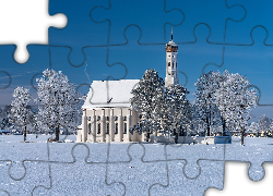 Zima, Góry, Alpy, Drzewa, Kościół, Eglise Saint Coloman, Region Allgau, Bawaria, Niemcy