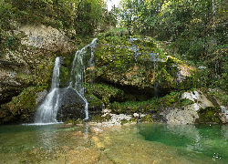Słowenia, Wodospad Virje, Las, Skały, Roślinność, Rzeka