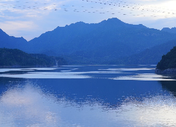 Góry, Jezioro, Linia elektryczna