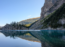 Góry, Jezioro, Moraine Lake, Drzewa, Odbicie, Park Narodowy Banff, Alberta, Kanada