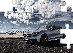 Srebrny, Mercedes S63, Chmury