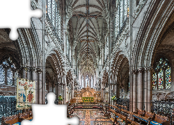 Anglia, Hrabstwo Staffordshire, Miasto Lichfield, Katedra w Lichfield, Kościół katedralny Najświętszej Maryi Panny i świętego Chada, Ołtarz, Ławki