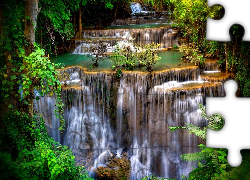 Wodospad Erawan, Kaskada, Drzewa, Park Narodowy Erawan, Kanchanaburi, Tajlandia