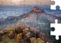 Góra Hohenzollern, Zamek Hohenzollern, Jesień, Drzewa, Lasy, Wzgórza, Badenia-Wirtembergia, Niemcy