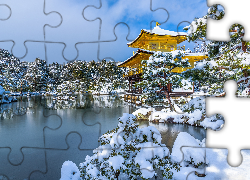 Japonia, Kioto, Ogród Kyōko-chi Pond, Staw Kyōko-chi, Złoty Pawilon, Świątynia buddyjska, Drzewa, Śnieg