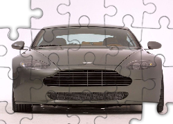 Aston Martin V8 Vantage, Przód