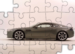 Aston Martin V8 Vantage, Lewy Profil