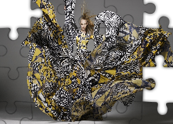 Dziewczyna, Suknia, Falbany