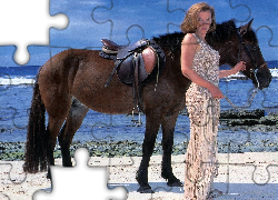 Gillian Anderson, Koń, Plaża