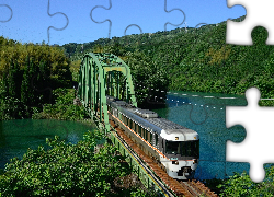 Most, Rzeka, Pociąg, Wzgórza