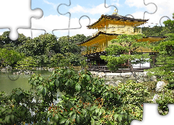 Świątynia Kinkakuji, Złoty Pawilon, Staw Kyko chi, Drzewa, Kioto, Japonia