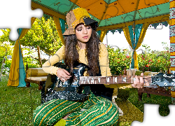 Selena Gomez, Gitara, Ogród, Namiot