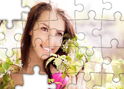 Uśmiechnięta, Kobieta, Kwitnące, Drzewo