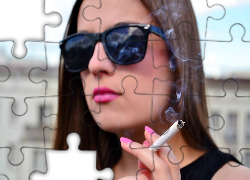 Kobieta, Brunetka, Okulary, Papieros