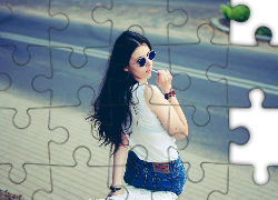 Kobieta, Brunetka, Okulary