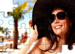 Brunetka, Uśmiech, Kapelusz, Okulary