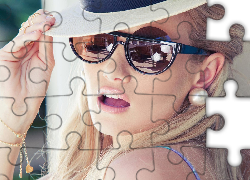 Blondynka, Modelka, Okulary, Biuteria, Kapelusz