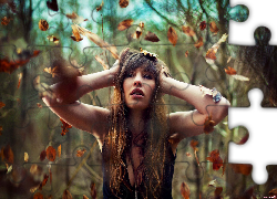 Zmartwiona, Kobieta, Jesienne, Liście