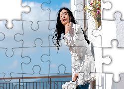 Brunetka, Biała, Sukienka, Dom, Okno, Taras