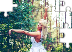 Kobieta, Blondynka, Las