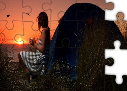 Dziewczyna, Namiot, Zachód Słońca