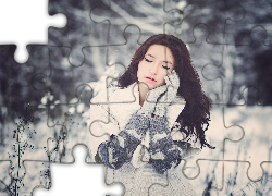 Brunetka, Kobieta, Zima, Ośnieżone, Rośliny