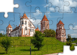 Zamek w Mirze, Mirski zamak, Mir Castle Complex, Mir, Białoruś, Mir, Drzewa