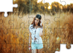 Spacerująca, Dziewczyna, Biżuteria, Łąka, Wysokie, Trawy