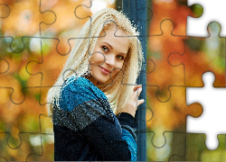 Uśmiechnięta, Kobieta, Blondynka, Makijaż