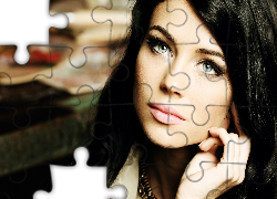 Kobieta, Spojrzenie, Dłoń