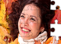 Kobieta, Uśmiech, Liście, Kasztany