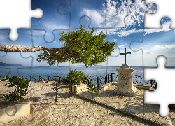 Włochy, Morze, Pomnik, Krzyż, Drzewo, Wybrzeże