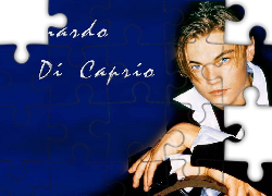 Leonardo DiCaprio,biała koszula