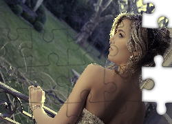 Kobieta, Biżuteria, Spojrzenie, Balkon