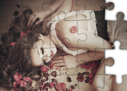 Ładna, Śpiąca, Dziewczyna, Płatki, Róży