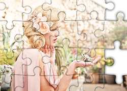 Kobieta, Blondynka, Kwiaty, Sukienka, Ogród, Żaba