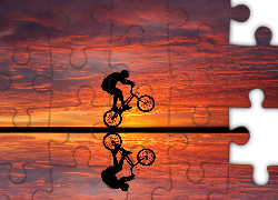 Rower, Zachód słońca, Odbicie