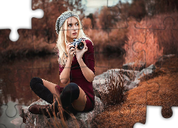 Dziewczyna, Blondynka, Aparat, Fotograficzny, Staw, Kamienie, Park
