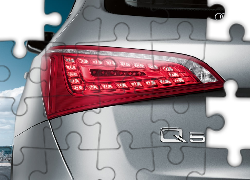 Audi Q5, Emblemat