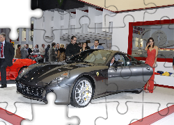 Prezentacja, Ferrari 599, Modelka