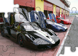 Czarne, Niebieskie, Czerwone, Ferrari FXX