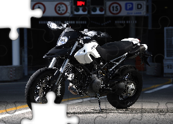 Ducati Hypermotard 1100, Łańcuch, Opony