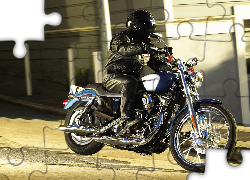 Harley Davidson Sportster XL1200C, Motocyklista