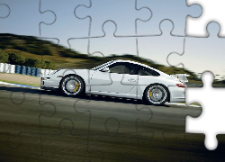 Białe Porsche GT3