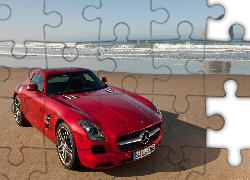 Czerwony, Mercedes SLS, Plaża