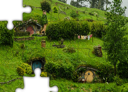 Plan filmowy Hobbiton, Atrakcja turystyczna, Wzgórze, Domy, Hobbit, Miejscowość Matamata, Nowa Zelandia