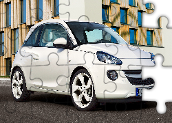 Biały, Opel Adam