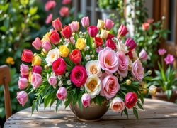Kwiaty, Tulipany, Róże, Kolorowy, Bukiet, Wazon, Stół, Ogród