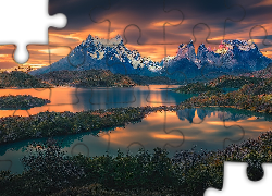 Jeziora, Góry, Cordillera del Paine, Zachód słońca, Chmury, Odbicie, Park Narodowy Torres del Paine, Patagonia, Chile